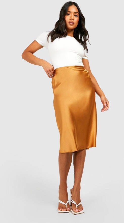 boohoo Petite Satijnen Midaxi Bias Cut Slip Skirt, Gold
