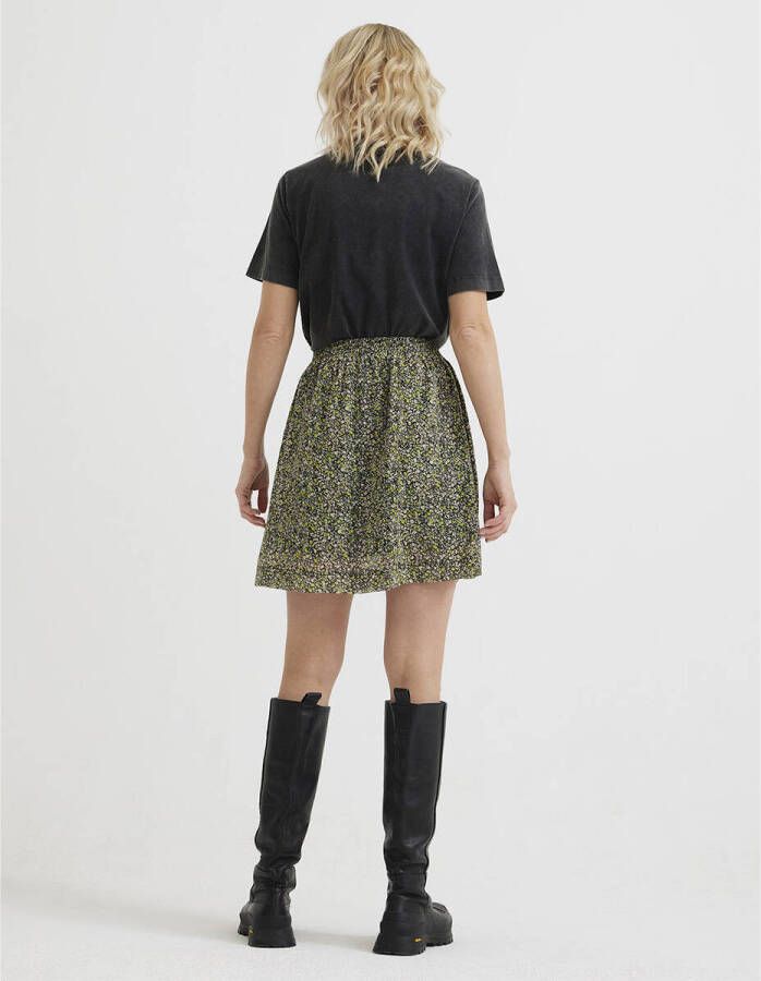 Catwalk Junkie Groene Minirok Sk Moss Flowers